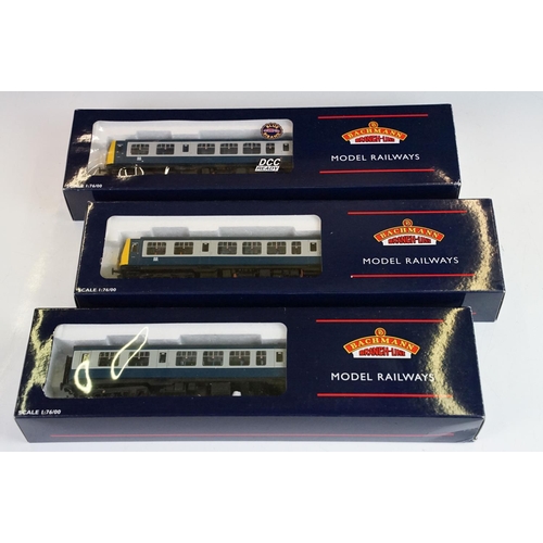 202 - Boxed Bachmann OO gauge 32-910 Class 108 3 Car DMU British Rail Blue/Grey, complete