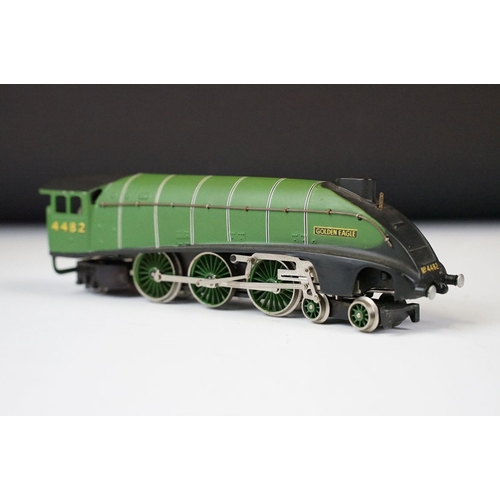 203 - Two boxed Wrenn OO gauge locomotives to include W2209 4-6-2 Class A4 Golden Eagle and W2219 2-6-4 Ta... 