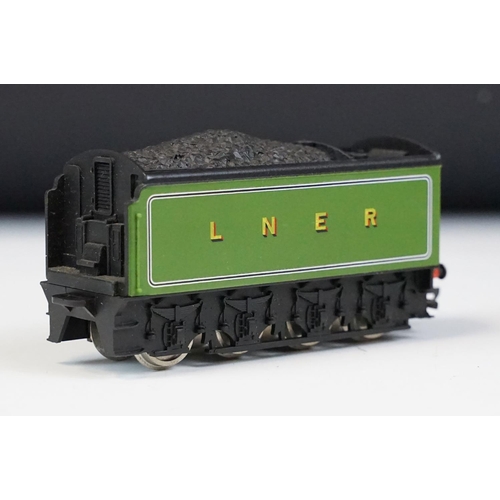 203 - Two boxed Wrenn OO gauge locomotives to include W2209 4-6-2 Class A4 Golden Eagle and W2219 2-6-4 Ta... 