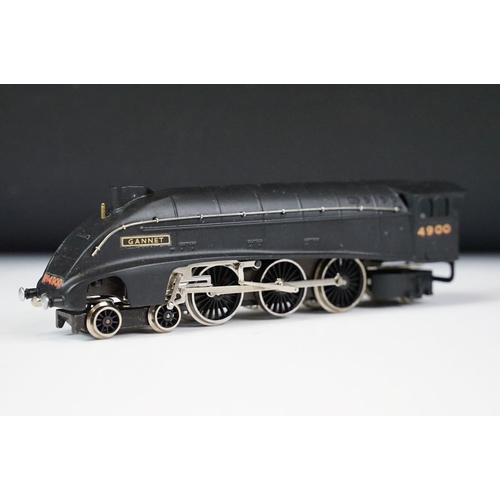 204 - Boxed Wrenn OO gauge W2213/A 4-6-2 A4 Black Gannet locomotive