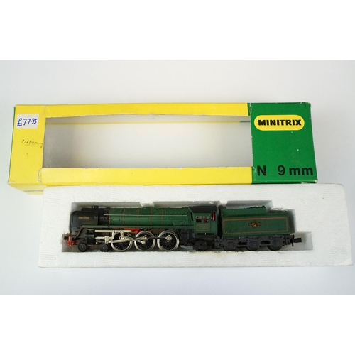 205 - Two boxed N gauge locomotives to include Graham Farish No 1604 Prairie Tank GWR and Minitrix 2037