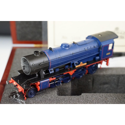 206 - Cased ltd edn Bachmann OO gauge Sir Guy Williams locomotive with certificate