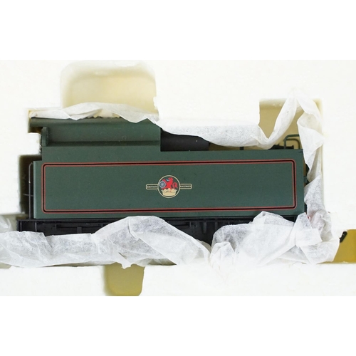 211 - Two boxed Hornby OO gauge locomotives to include R2140 BR 4-6-2 Class A3 Locomotive Doncaster and R2... 