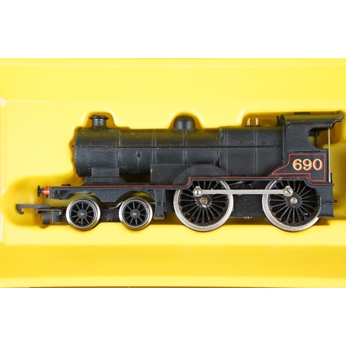 212 - Four boxed OO gauge locomotives to include 2 x Lima (205120MWG & 205117MWG), Palitoy Mainline 37043 ... 