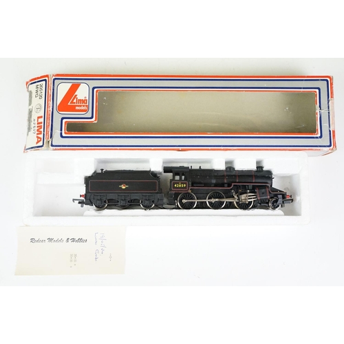 212 - Four boxed OO gauge locomotives to include 2 x Lima (205120MWG & 205117MWG), Palitoy Mainline 37043 ... 