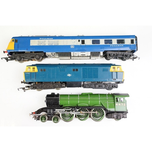 220 - 16 OO gauge locomotives to include Hornby Queen Mother, Hornby Sir Dinadin, Hornby No 5 in red, Lima... 