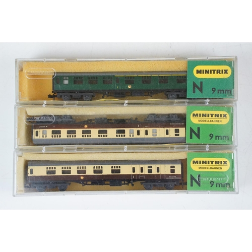 225 - 21 Cased / boxed N gauge items of rolling stock to include Graham Farish 4005 20ft 9in Container Wag... 