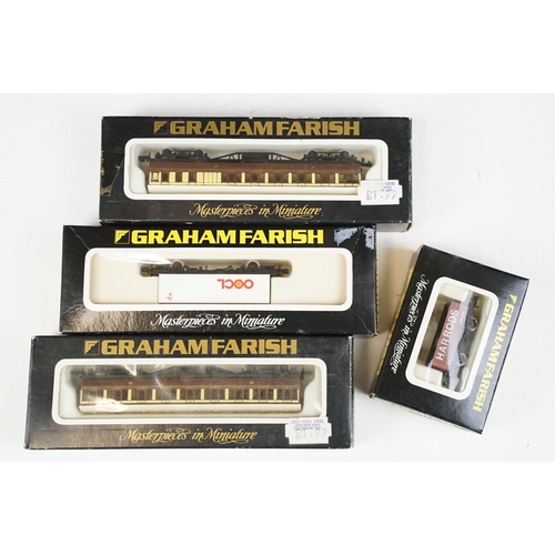 225 - 21 Cased / boxed N gauge items of rolling stock to include Graham Farish 4005 20ft 9in Container Wag... 