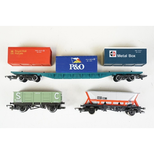 226 - Quantity of Hornby OO gauge model railway to include Railfreight 58001, InterCity railcar set, Smoke... 