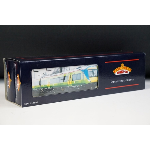 77 - Boxed Bachmann OO gauge 32-451 170/5 Turbostar 2 Car DU Central Trains