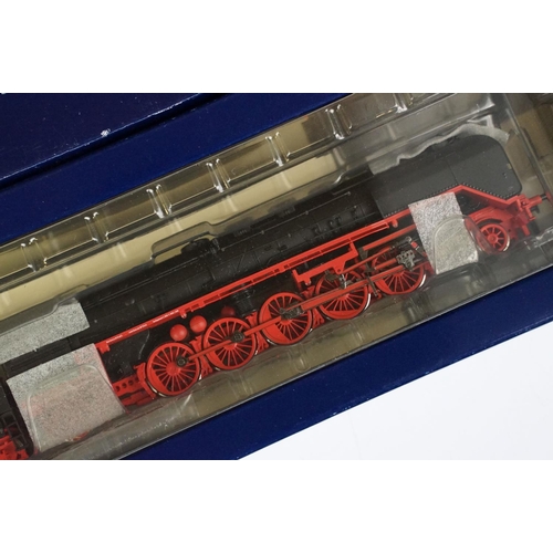 88 - Two boxed Liliput by Bachmann First Class HO gauge locomotives to include L100523 BR 05 001 Stromlin... 