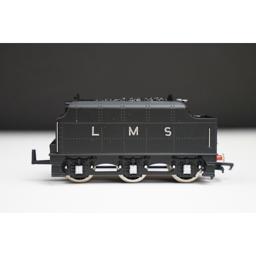 264 - Cased ltd edn Bachmann OO gauge Silver Jubilee locomotive with certificate, no 0875