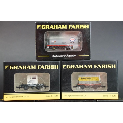 267 - 29 Boxed Graham Farish N gauge items of rolling stock featuring wagons and vans to include 377-203, ... 