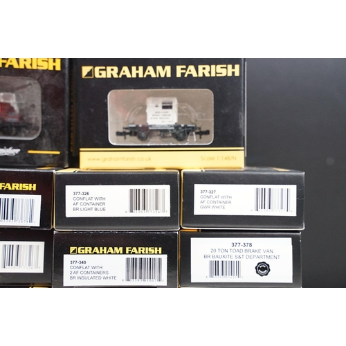 267 - 29 Boxed Graham Farish N gauge items of rolling stock featuring wagons and vans to include 377-203, ... 