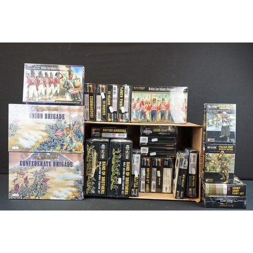 385 - War Gaming - 24 Sealed Warlords Bolt Action plastic miniature sets featuring 2 x Band Of Brothers, K... 