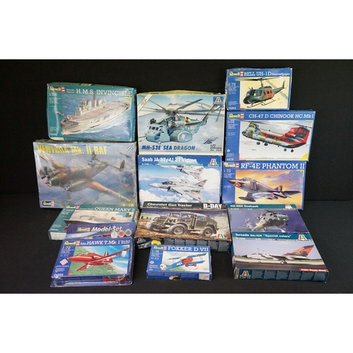 400 - 13 Boxed plastic model kits to include 8 x Revell kits (sealed 1/48 Ventura MK. II RAF, 1/700 H.M.S ... 