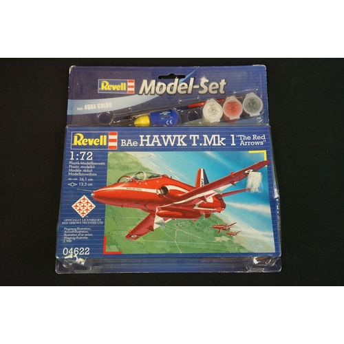 400 - 13 Boxed plastic model kits to include 8 x Revell kits (sealed 1/48 Ventura MK. II RAF, 1/700 H.M.S ... 