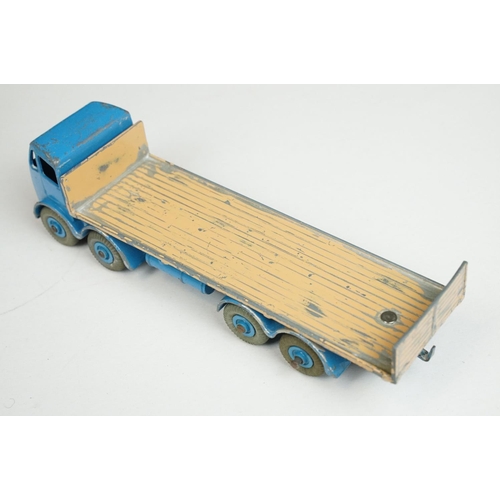 1204 - Six boxed Dinky diecast models to include 922 Big Bedford Lorry in blue cab and yellow trailer, 903 ... 