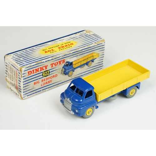 1204 - Six boxed Dinky diecast models to include 922 Big Bedford Lorry in blue cab and yellow trailer, 903 ... 