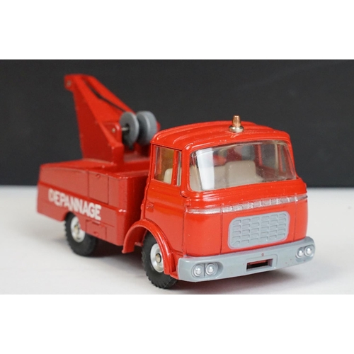 1205 - Four boxed Dinky diecast commercial models to include French 589 Berliet (diecast vg, box end flap l... 