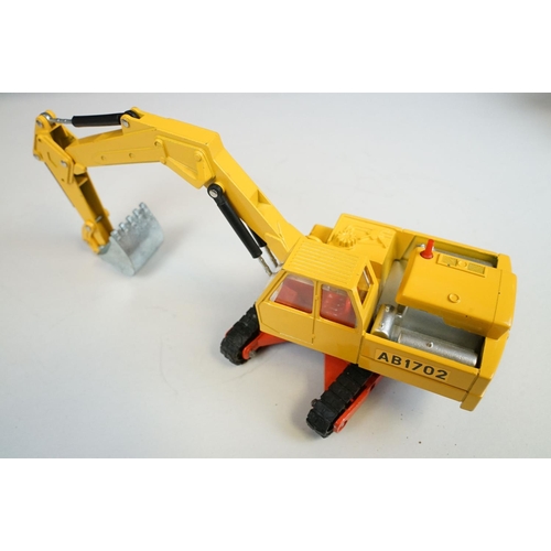 1220 - Five boxed Dinky commercial diecast model to include Supertoys 972 20 Ton Lorry Mounted Coles Crane,... 