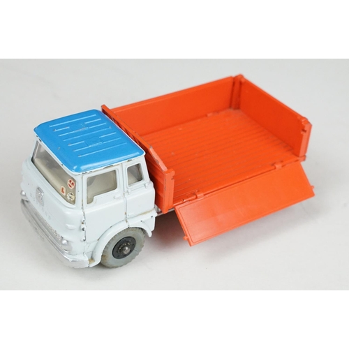 1220 - Five boxed Dinky commercial diecast model to include Supertoys 972 20 Ton Lorry Mounted Coles Crane,... 