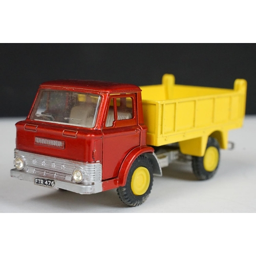 1220 - Five boxed Dinky commercial diecast model to include Supertoys 972 20 Ton Lorry Mounted Coles Crane,... 