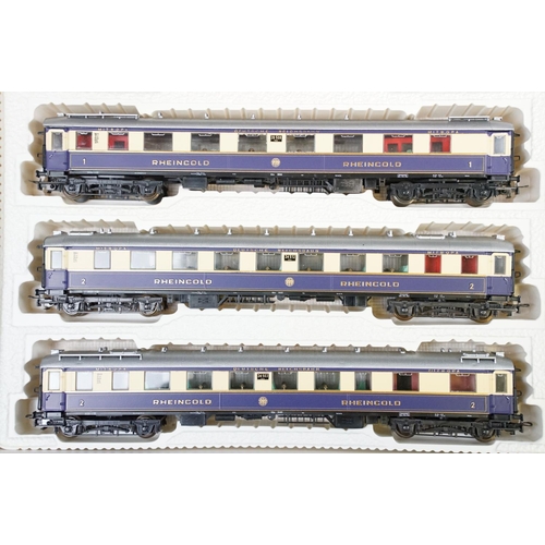 268 - Boxed Liliput HO gauge Modellbahn 820 Rheincold Train Pack