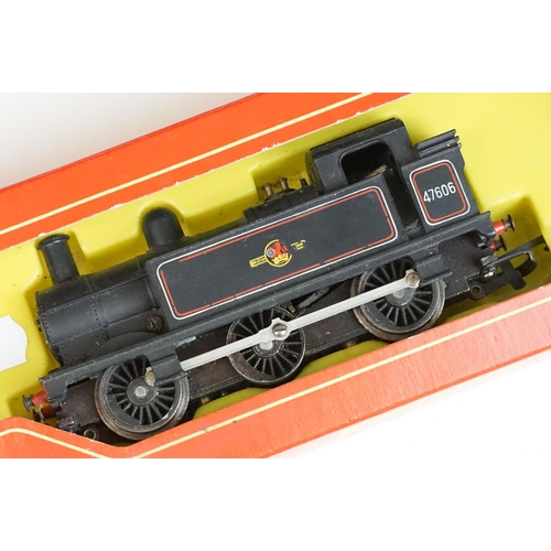 284 - Two boxed OO gauge locomotives to include Triang Hornby R52S 0-6-0 Class Tank Loco black livery with... 