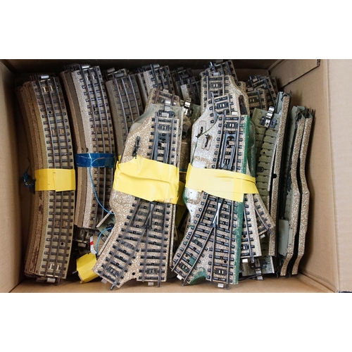 306 - Large quantity of various HO & OO gauge track to include Marklin, Peko, Hornby etc, boxed and unboxe... 