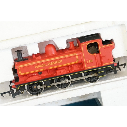 312 - Group of OO gauge model railway to include boxed Airfix GMR Autocoach Set containing boxed locomotiv... 