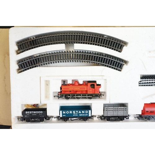 312 - Group of OO gauge model railway to include boxed Airfix GMR Autocoach Set containing boxed locomotiv... 