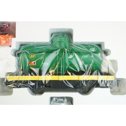 313 - Boxed Aristo Craft Trains 1 gauge 1:29 scale Lil Critter Train Set with BP locomotive and rolling st... 