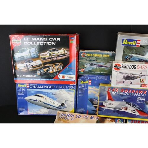 407 - 14 Boxed plastic model kits to include 7 x Revell (Douglas DC-7C, A321 Millennium, Fairey Rotodyne, ... 