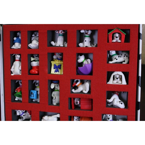 410 - Boxed Disney's 101 Dalmatians McDonalds Happy Meal Collector's Set No.16845 with coa, box showing st... 