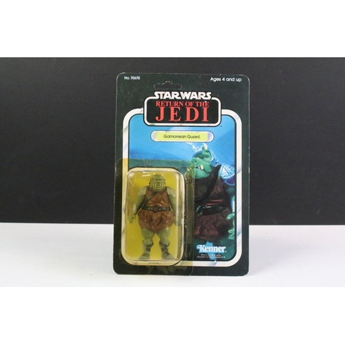 465 - Star Wars - Two carded Kenner Star Wars Return Of The Jedi figures featuring Gamorrean Guard and Log... 