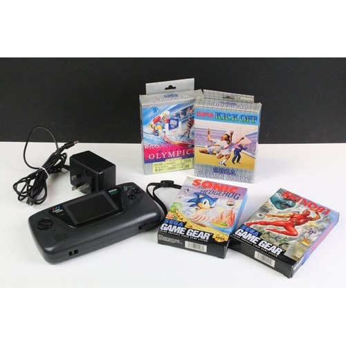 470 - Retro Gaming - SEGA Game Gear Portable Video Game System console complete with charger and cable and... 