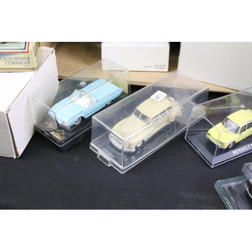 1073A - Collection of various boxed and unboxed diecast models to include Franklin Mint models featuring 195... 