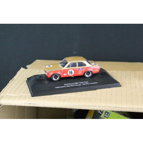 1073A - Collection of various boxed and unboxed diecast models to include Franklin Mint models featuring 195... 