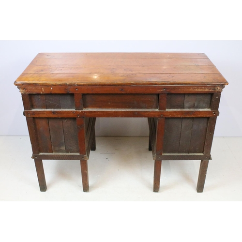 747 - Early 20th century kneehole desk with an arrangement of three drawers above two cupboard drawers wit... 