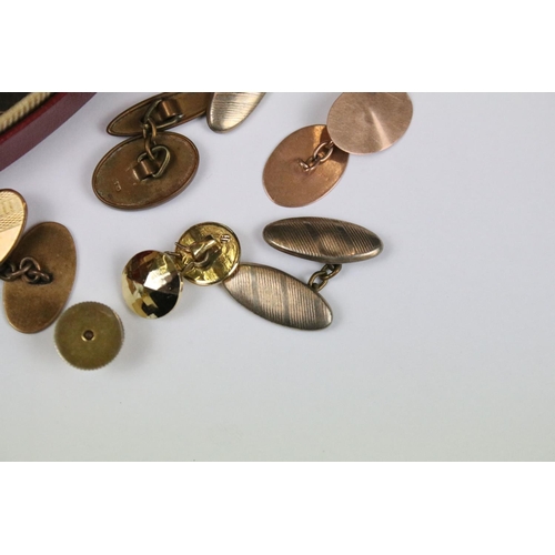 282 - A small collection of vintage gents cufflinks to include gold examples.