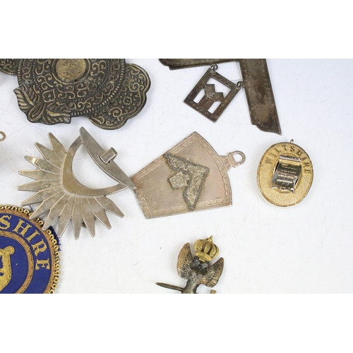 345 - Group of masonic related collectables to include a silver hallmarked medallion, Wiltshire badges, si... 