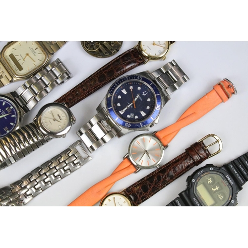 385 - Collection of watches and parts to include Yonger & Bresson, Casio etc