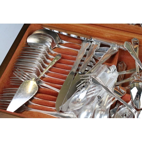 393 - Oneida 'Flexfit' canteen of silver plated cutlery, together with a silver plated fish serving cutler... 