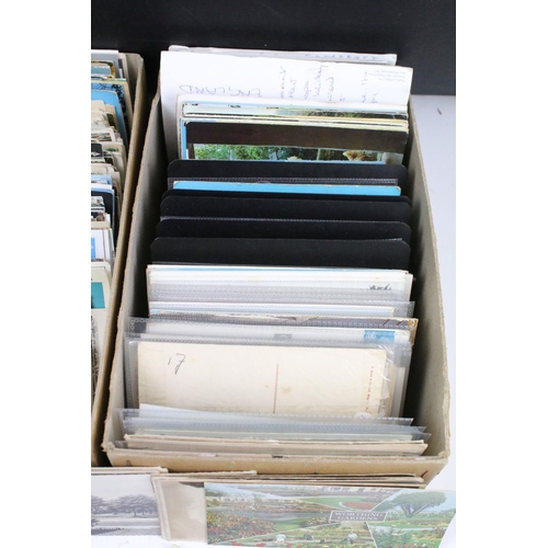 487 - Collection of postcards housed within three boxes, early 20th century onwards, the subjects to inclu... 