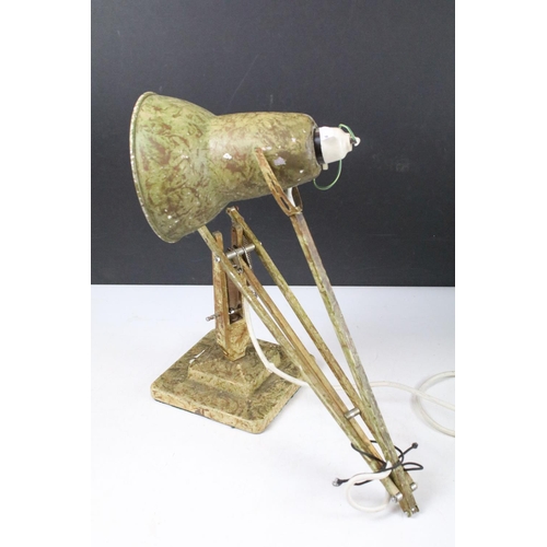 433 - Herbert Terry anglepoise work lamp, together with a Pifco retro desk fan (approx 28cm tall)