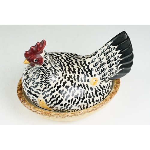 23 - Emma Bridgewater egg holder in the form of a chicken sitting on a nest, 24cm long together with a Po... 