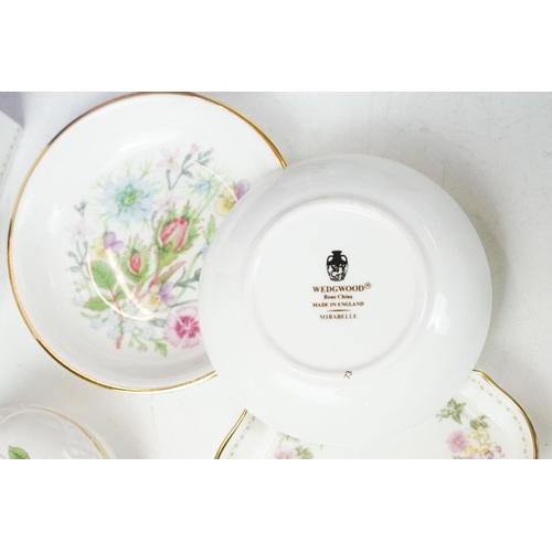 35 - Salisbury Bone China floral tea set for six, together with a quantity of mixed ceramics to include W... 