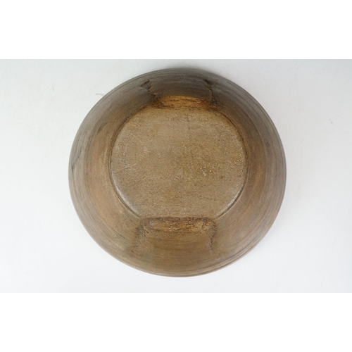 116 - 18th / 19th century carved wooden dairy bowl, approx 28cm wide