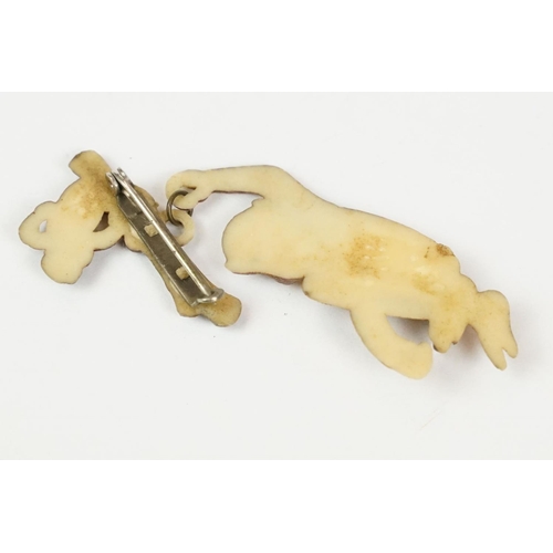 207 - A 1920's / 1930's Charles Horner swinging Monkey brooch.